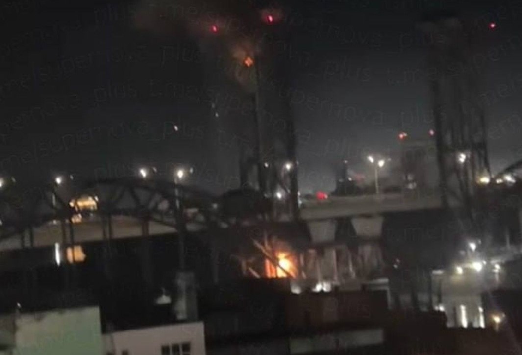 У Ростові-на-Дону пролунали вибухи: уражено розвідний міст У Ростові-на-Дону пролунали вибухи: уражено розвідний міст